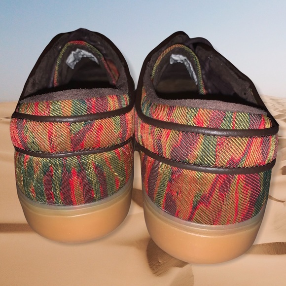 Aztec Pattern Nike Zoom Sneakers - Picture 2 of 4